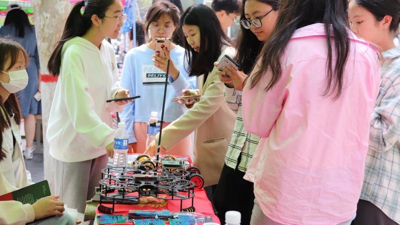 ELT工具在数据集成领域的应用与挑战
